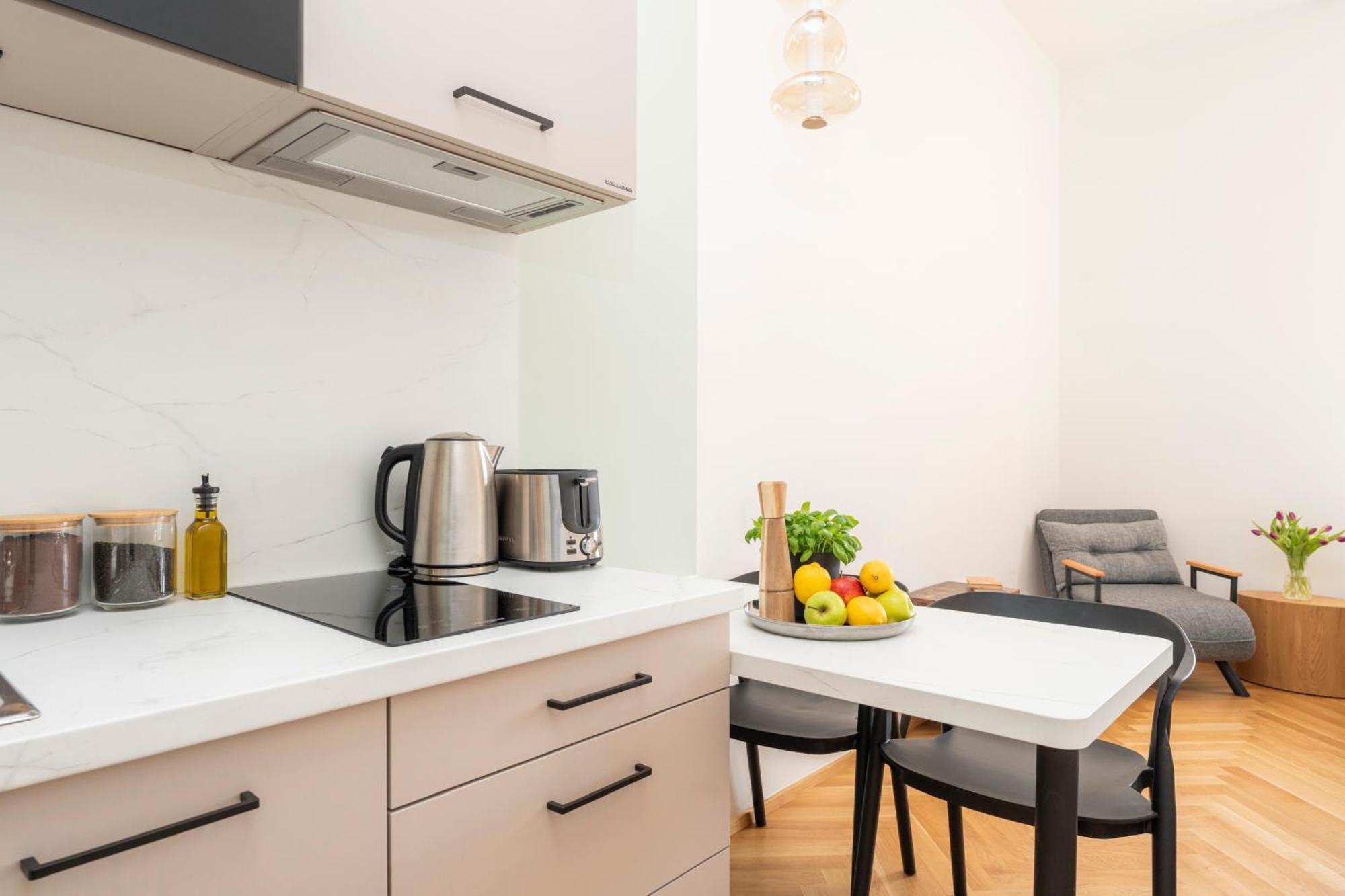 Visit Oomph Apartment Prag