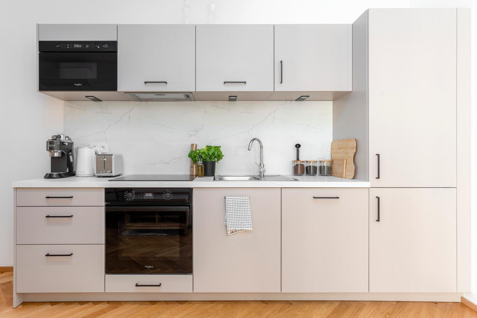 Visit Oomph Apartment Prag